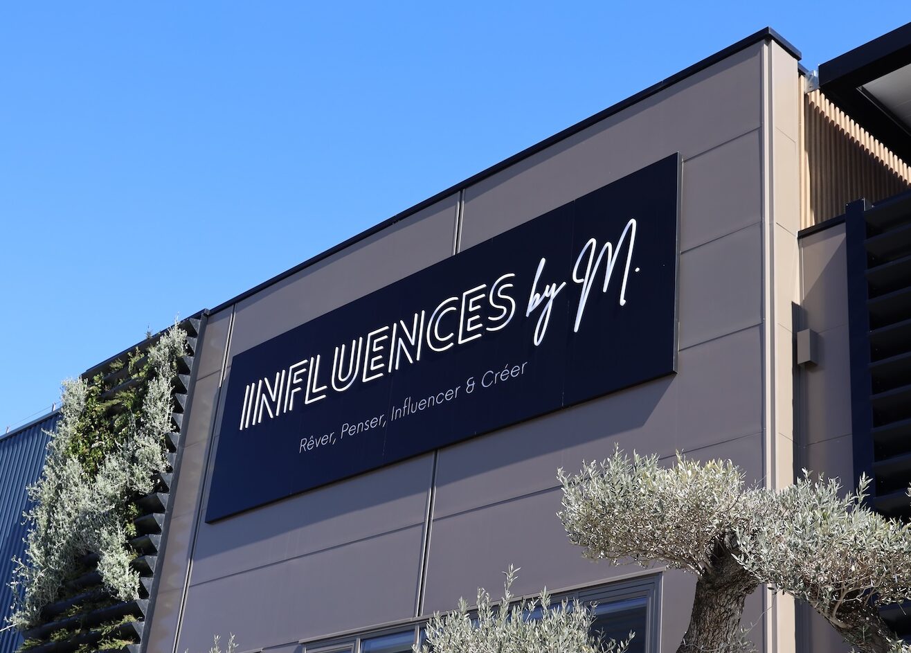 Façade Influences by M